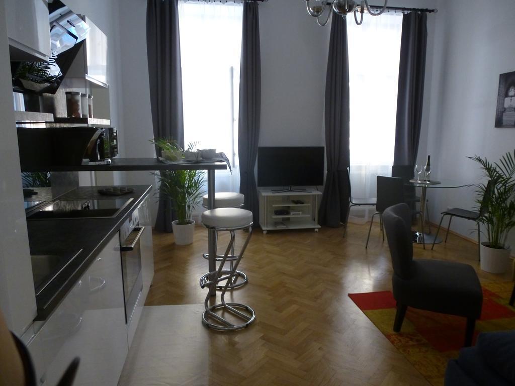 Charming Viennese Home Εξωτερικό φωτογραφία