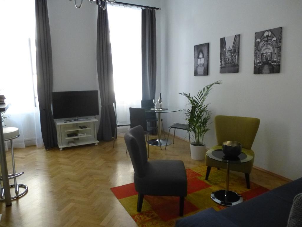 Charming Viennese Home Εξωτερικό φωτογραφία